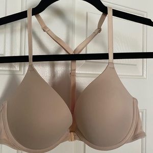 PINK Victoria’s Secret bra